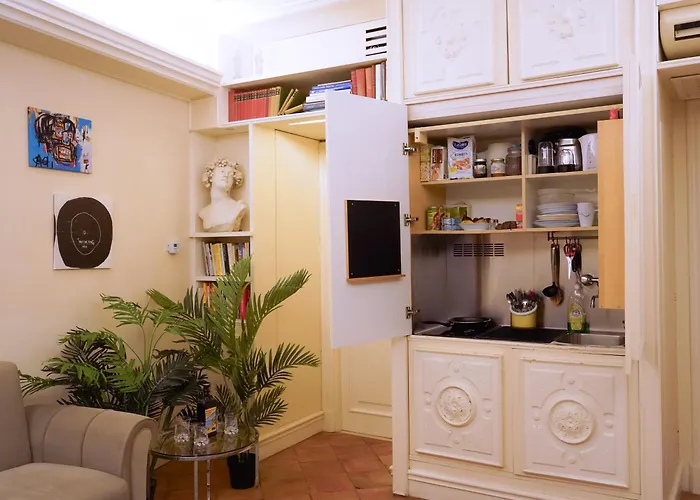 Apartament Location In -historical Center